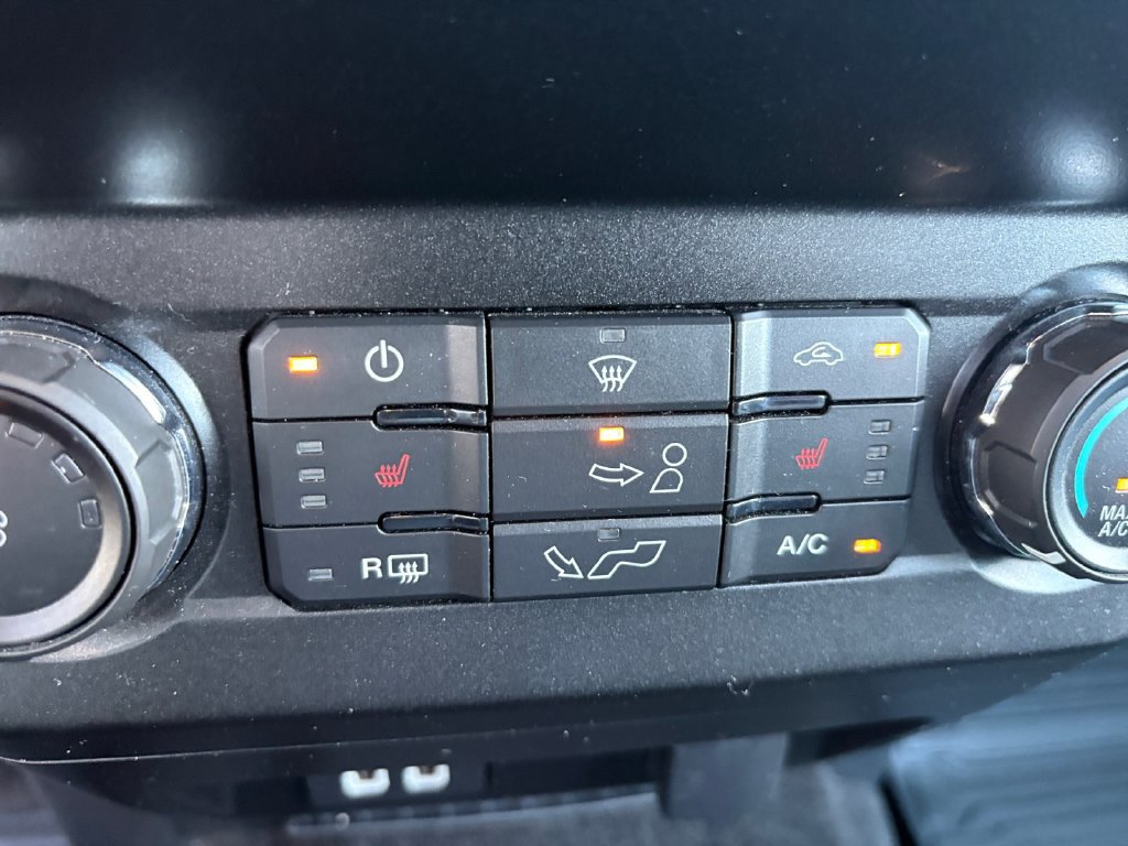 Used 2020 Ford F150 XLT w/ Equipment Group 302A Luxury AWD/4WD image 19