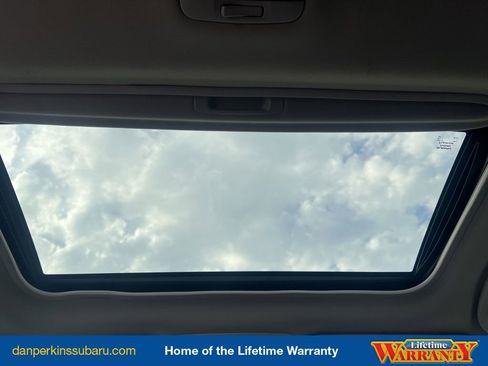 Used 2017 Subaru Outback 2.5i Limited image 33