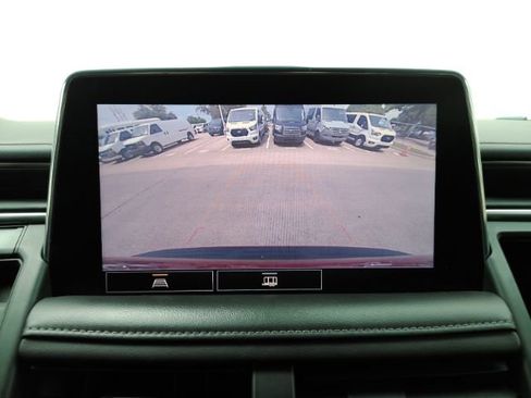 Used 2021 Chevrolet Suburban LS RWD image 8