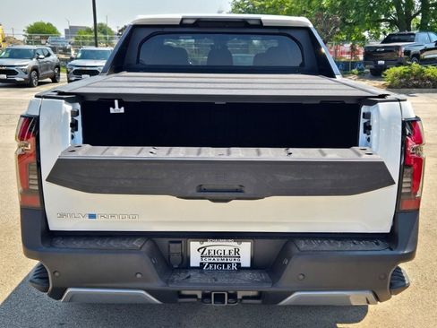 New 2026 Chevrolet Silverado EV LT image 12