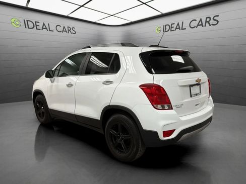 Used 2019 Chevrolet Trax LT w/ LT Convenience Package FWD image 8