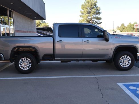 Used 2024 Chevrolet Silverado 2500 LT w/ All Star Edition AWD/4WD image 9