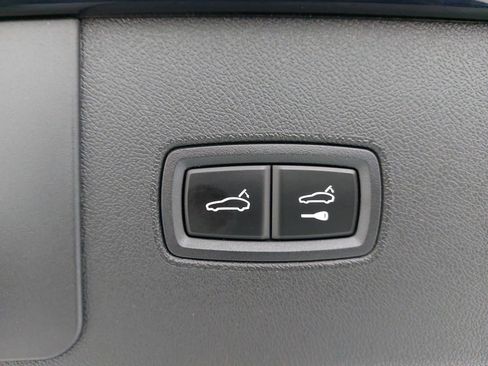 Certified 2023 Porsche Cayenne image 15