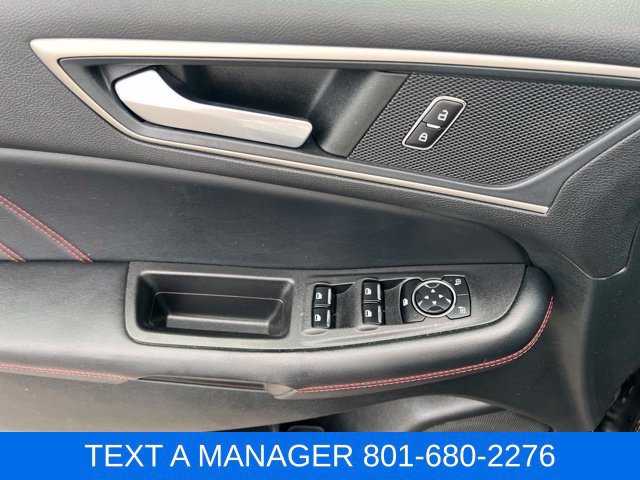 Used 2023 Ford Edge ST-Line w/ Class II Trailer Tow Package AWD/4WD image 13