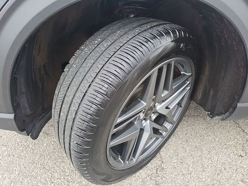 Used 2025 Ford Explorer ST-Line w/ ST-Line Street Pack image 33