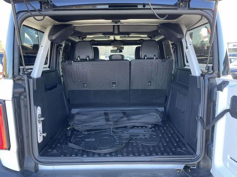 Used 2024 Ford Bronco Wildtrak image 30