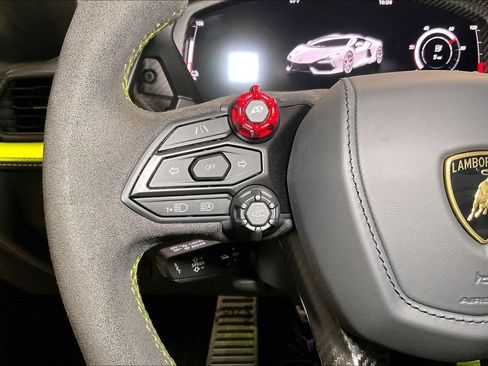 Used 2025 Lamborghini Revuelto AWD/4WD image 22