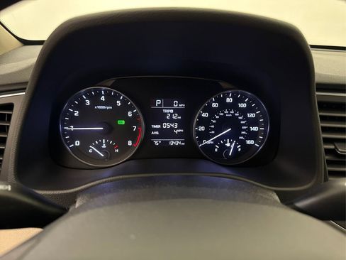 Used 2017 Hyundai Elantra SE FWD image 35