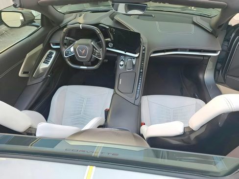 Used 2024 Chevrolet Corvette Z06 RWD image 15