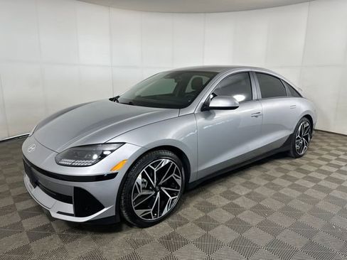 Used 2023 Hyundai Ioniq 6 SEL image 7