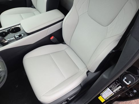 Certified 2024 Lexus RX 350 Premium w/ Accessory Package (Z1) image 13