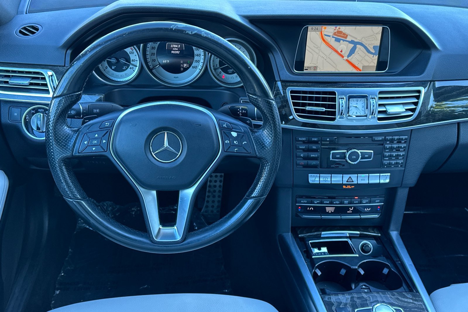 Used 2015 Mercedes-Benz E 350 Sedan image 30