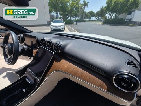Used 2024 Mercedes-Benz C 300 Sedan image 10