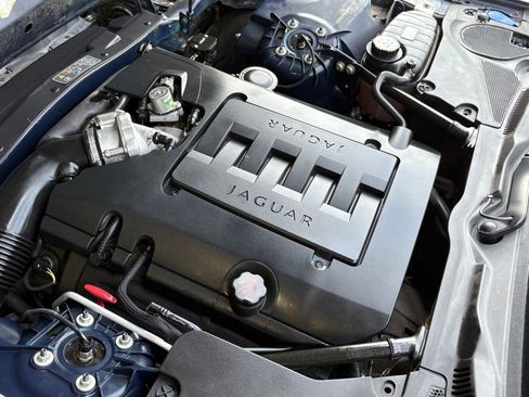 Used 2009 Jaguar XK Convertible RWD image 35