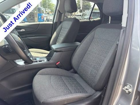 Used 2024 Chevrolet Equinox LT FWD image 9