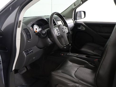 Used 2021 Nissan Frontier PRO-4X w/ Pro-4x Utility Package AWD/4WD image 22