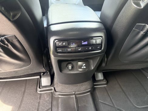 Used 2021 Hyundai Palisade Limited FWD image 20