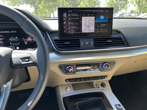 Used 2024 Audi Q5 2.0T Premium Plus image 31