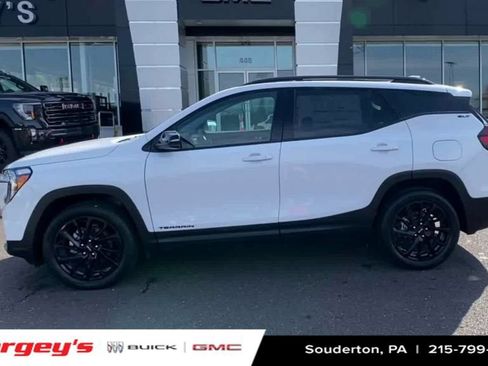Used 2023 GMC Terrain SLT w/ Elevation Edition AWD/4WD image 5