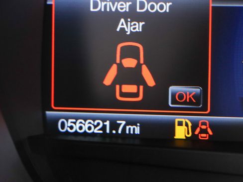 Used 2019 Ford Fusion SEL image 16