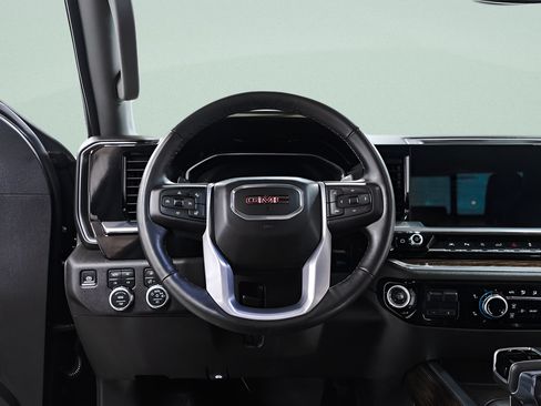 Used 2025 GMC Sierra 1500 Elevation w/ Elevation Premium Package AWD/4WD image 11