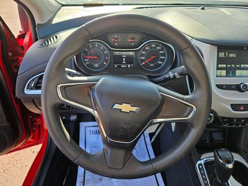Used 2017 Chevrolet Cruze LS image 15