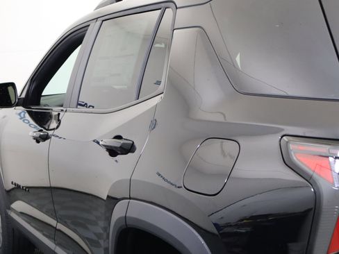 New 2026 Chevrolet Equinox RS w/ Convenience Package III image 10