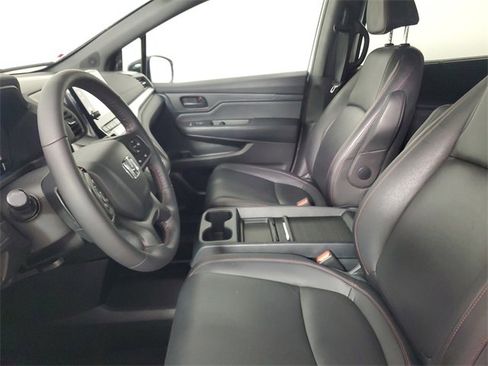 Used 2023 Honda Odyssey Sport image 22