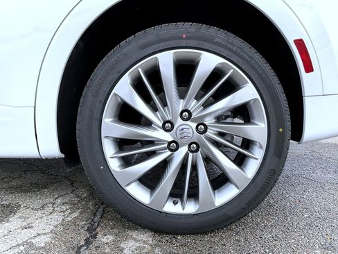 New 2026 Buick Envision Avenir image 22