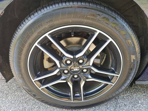 Used 2019 Ford Mustang Coupe w/ Equipment Group 101A RWD image 28