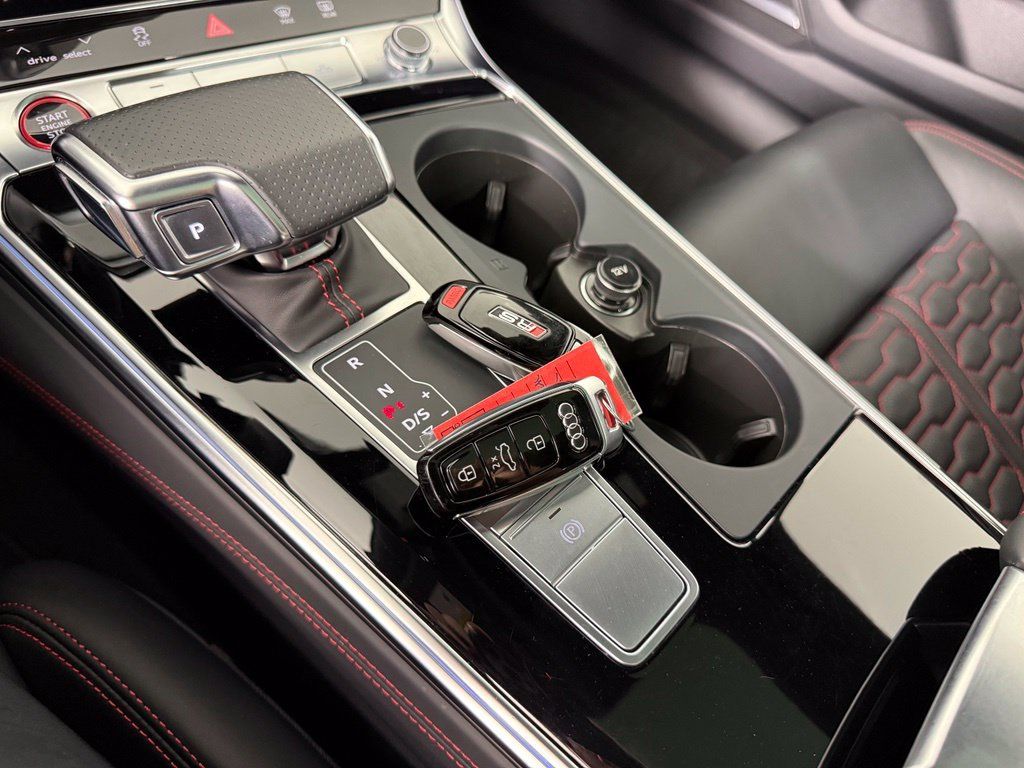 Used 2022 Audi RS 7 Sportback AWD/4WD image 27