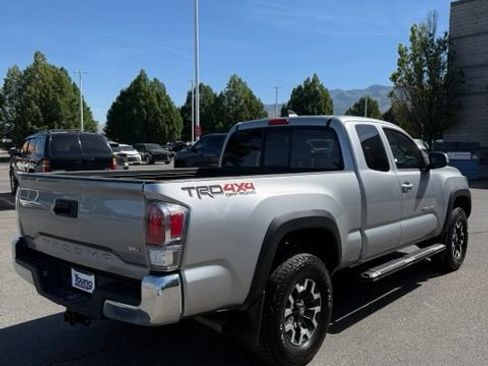 Used 2021 Toyota Tacoma TRD Off-Road AWD/4WD image 6