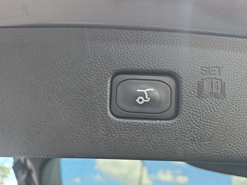 Used 2023 Ford Edge ST AWD/4WD image 11
