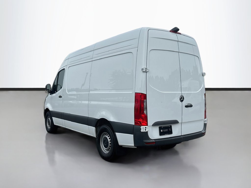 Used 2025 Mercedes-Benz Sprinter 2500 image 6