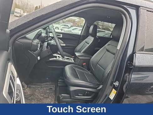 Used 2022 Ford Explorer Limited w/ Limited Technology Package image 26