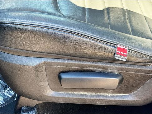 Used 2022 RAM 1500 Tradesman w/ Chrome Appearance Group image 20