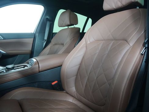 Certified 2026 BMW X6 xDrive40i AWD/4WD image 10
