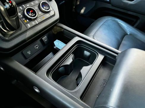 Used 2023 Land Rover Defender 110 V8 image 17