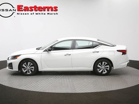 Used 2024 Nissan Altima 2.5 S FWD image 58