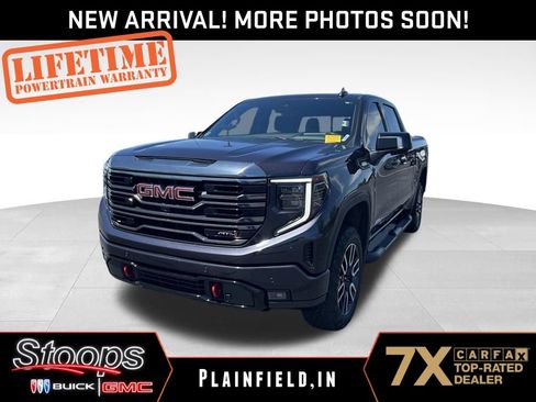 Used 2023 GMC Sierra 1500 AT4 w/ Technology Package AWD/4WD image 1