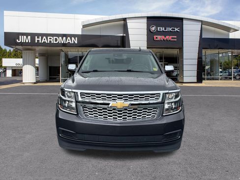 Used 2018 Chevrolet Tahoe LT RWD image 2