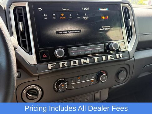 Certified 2025 Nissan Frontier SV AWD/4WD image 13