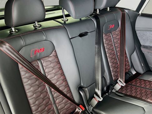 New 2026 Audi RS Q8 performance image 27