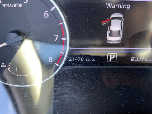 Used 2025 Nissan Sentra SV FWD image 39