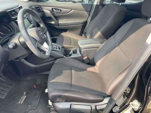 Used 2020 Nissan Rogue Sport S w/ Appearance Package FWD image 11
