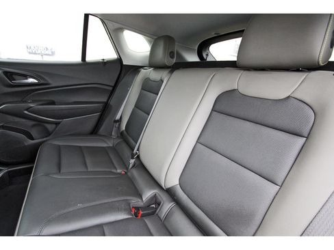 Used 2024 Chevrolet Trax ACTIV w/ Sunroof Package FWD image 32
