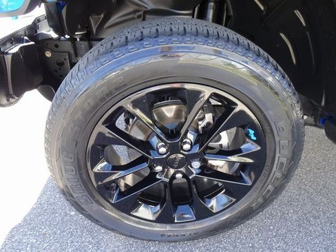 Used 2022 Jeep Wrangler Unlimited Sahara w/ Cold Weather Group image 39