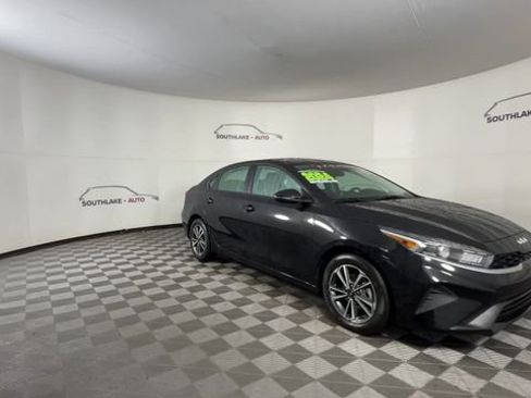 Certified 2024 Kia Forte LXS w/ LXS Technology Package image 2