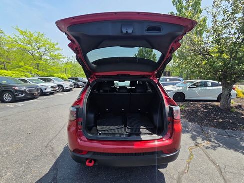 Used 2025 Jeep Compass Trailhawk AWD/4WD image 9