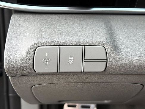 New 2026 Hyundai Elantra Sport FWD image 15